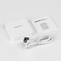 MiBoxer ZB-Box3 – Lieferumfang mit USB-Kabel und Anleitung