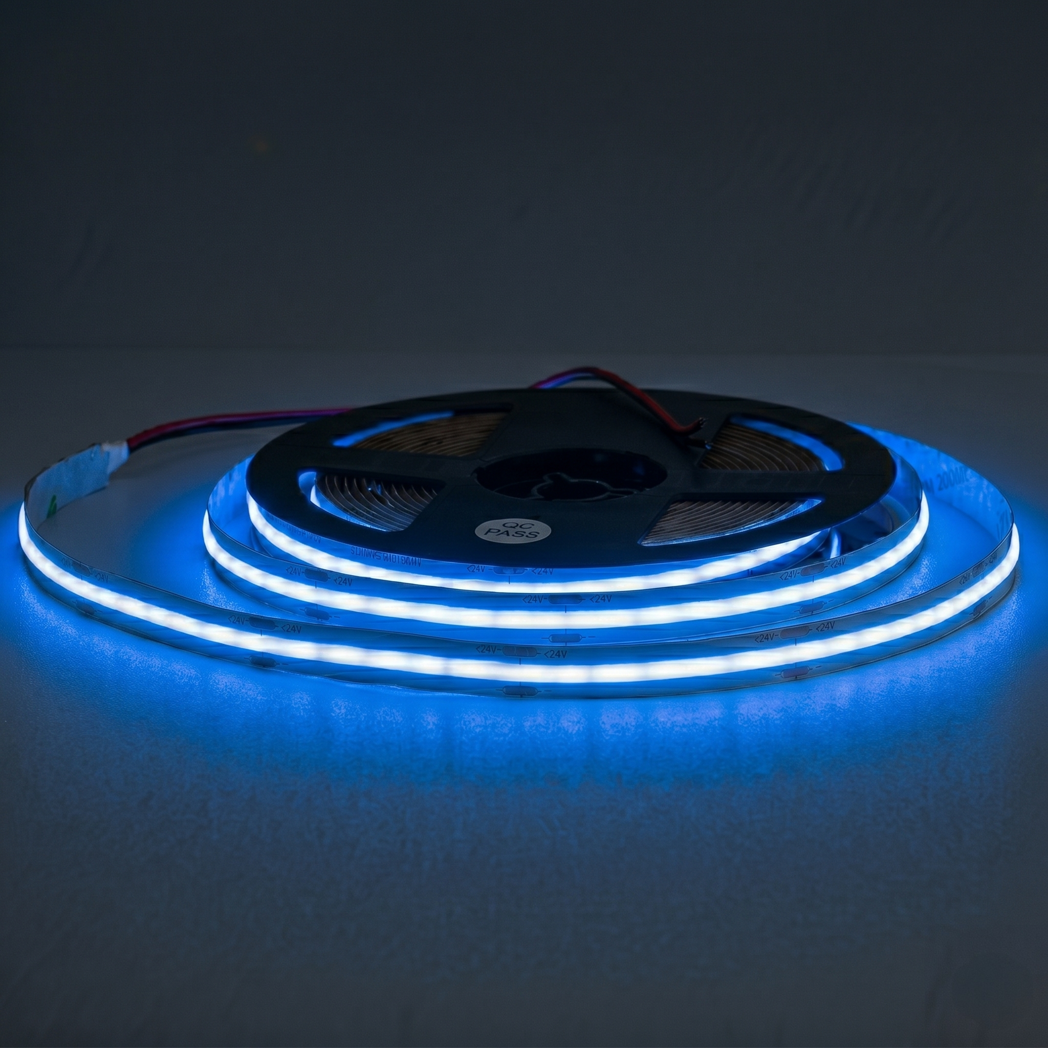 LED Streifen 24V COB 9W/m Blau IP20 – 5m Rolle, 480 LED/m, 10mm