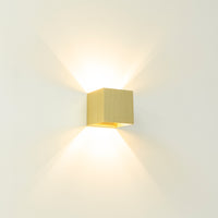Wandleuchte Gymm G9 – 10 cm Würfel, Up & Down, dimmbar, innen 7
