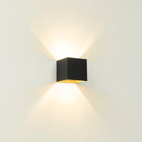 Wandleuchte Gymm G9 – 10 cm Würfel, Up & Down, dimmbar, innen 8