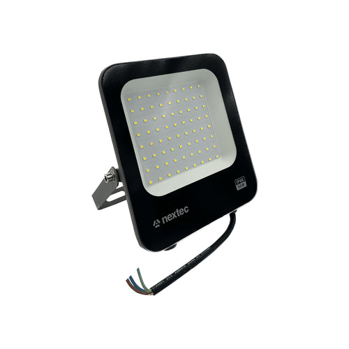 LED Fluter 50 W 5000 K IP65 in schwarzem Aluminiumgehäuse mit schwenkbarem Bügel
