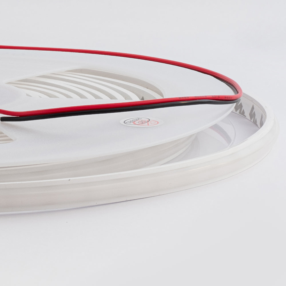 Wasserdichter LED Streifen 24V mit IP67-Schutz und 288 LEDs/m in Tageslichtweiß
